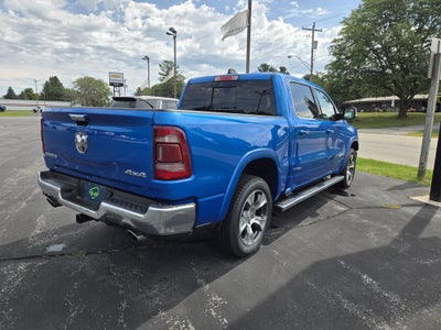 2020 RAM 1500 Laramie Crew Cab 4x4 5'7" Box