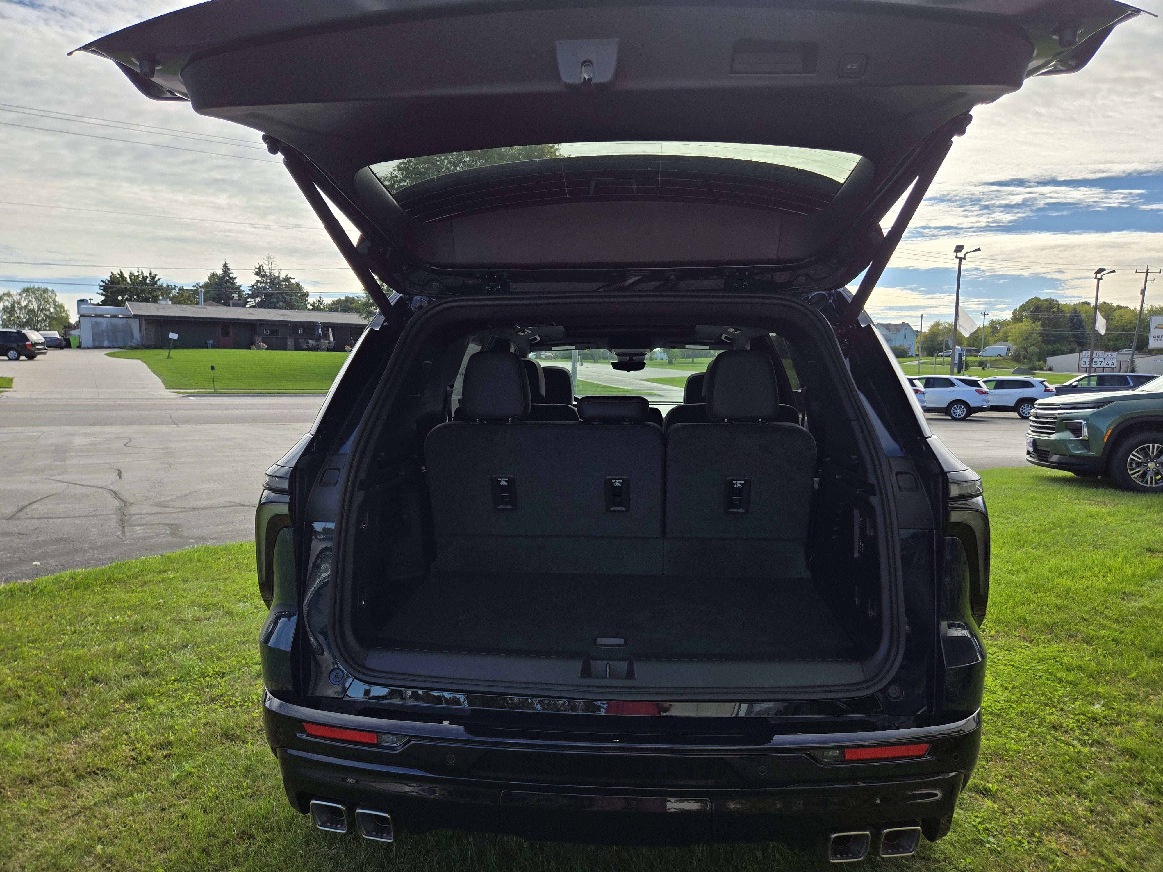 2027 Chevrolet Traverse RS
