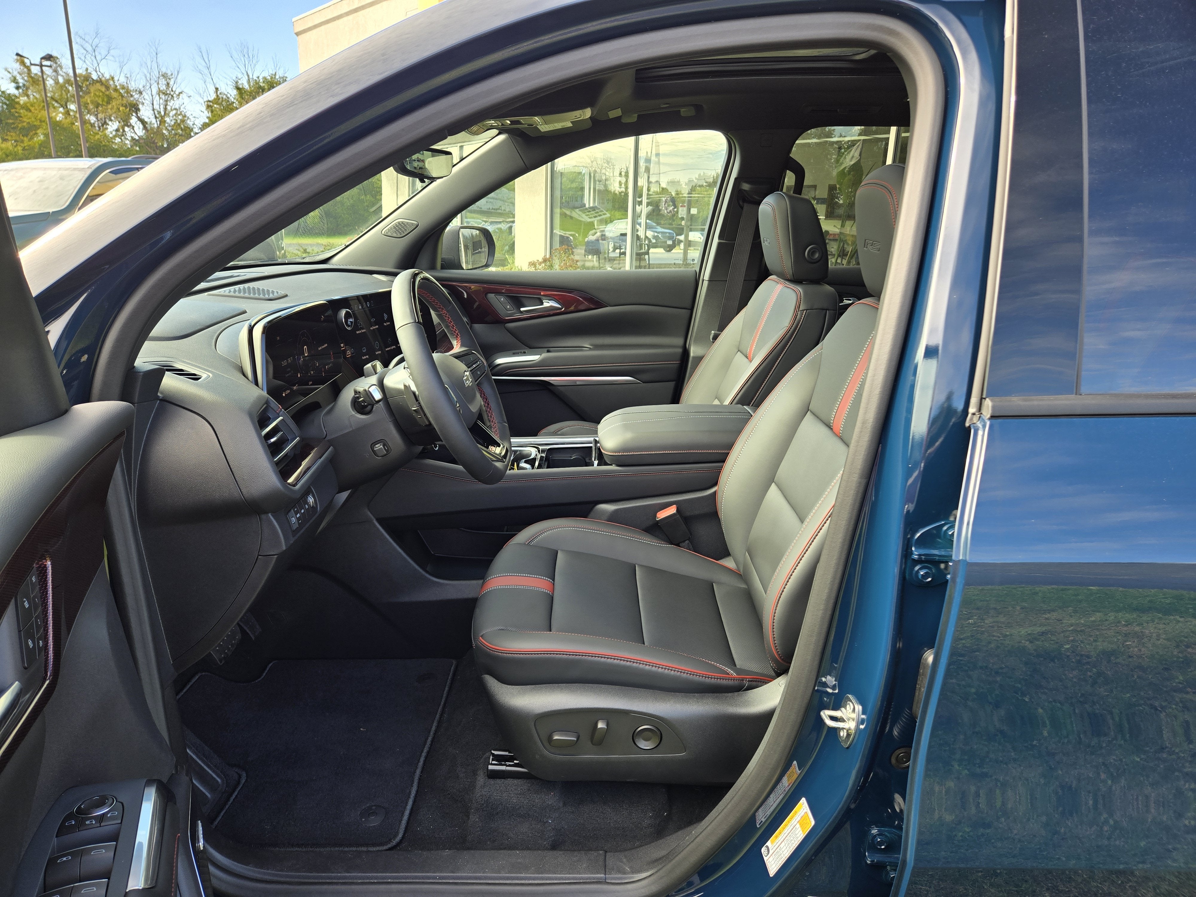 2027 Chevrolet Traverse RS