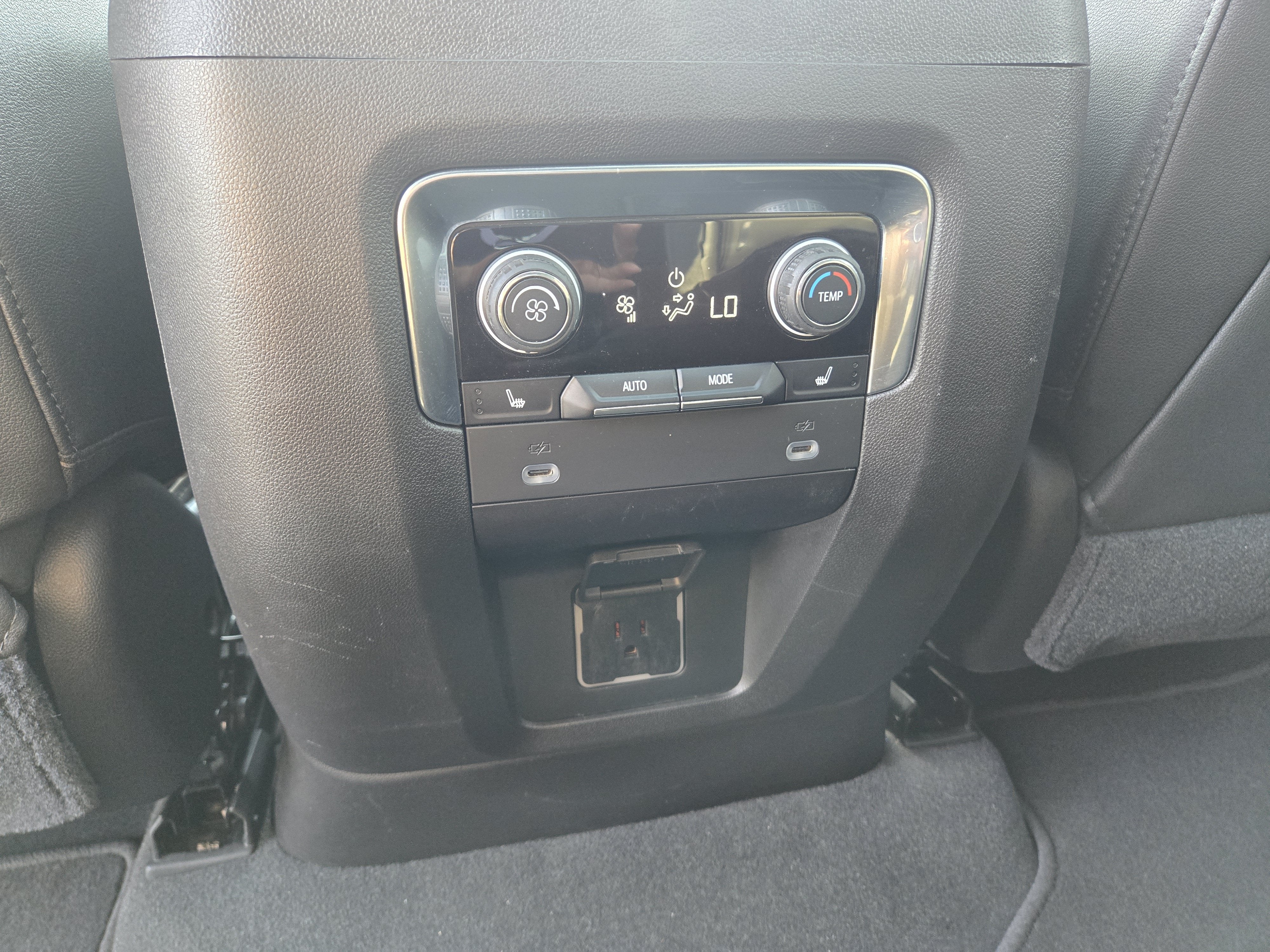 2021 Chevrolet Tahoe Premier - Photo 16
