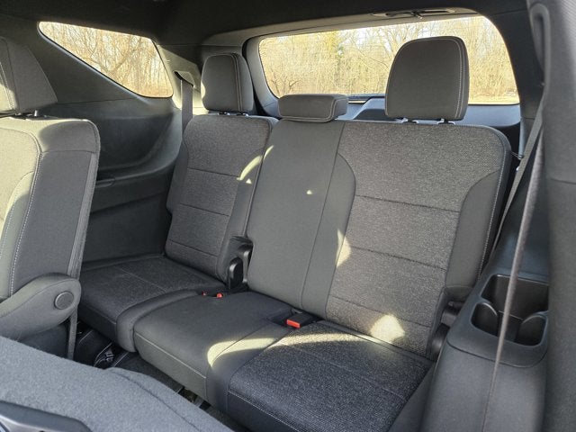 2025 Chevrolet Traverse AWD LT